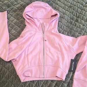 Lululemon X peloton scuba full zip cropped hoodie. Size 8.